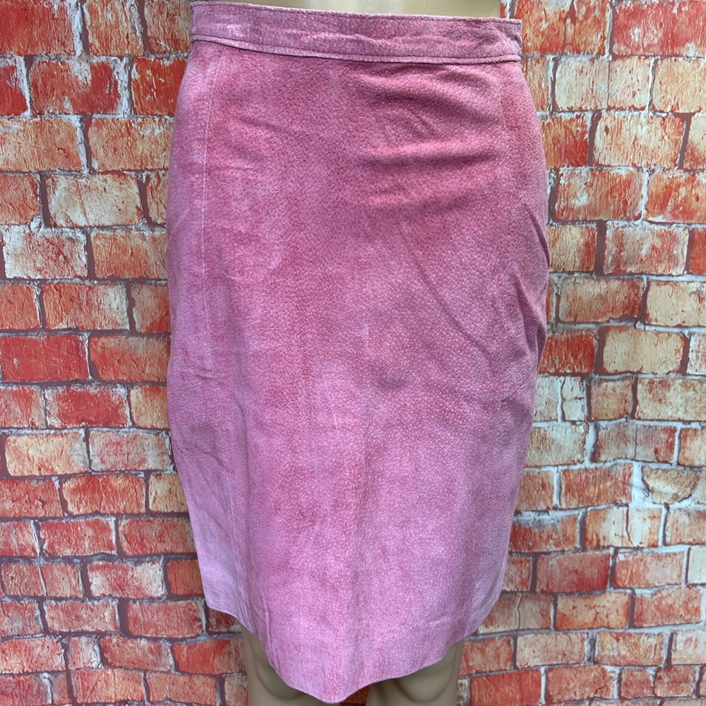 Chic Mauve Midi Skirt